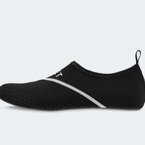 🌸. # Bx 43.  Black Water Shoes